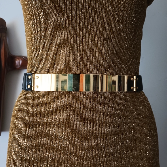 Reiss black  Leather Belt. - Picture 2 of 12